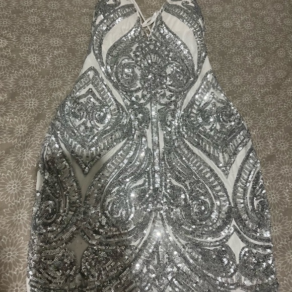 Windsor Women's Silver and Grey Dress New - Picture 4 of 8